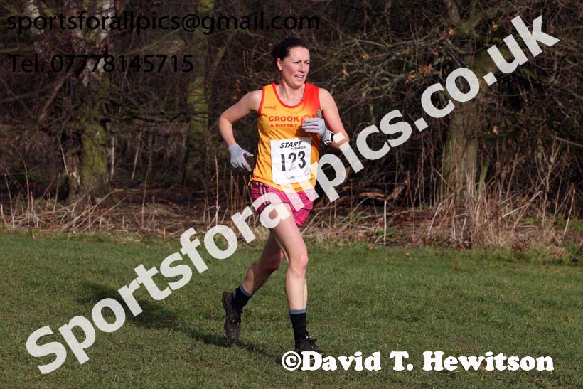 Womens 35s and over and mens 65 and over, 2018 North Eastern Masters, Darlington. Photo: David T. Hewitson/Sports for All Pics